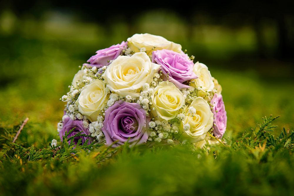 Free flower bouquet image, public domain wedding CC0 photo.
