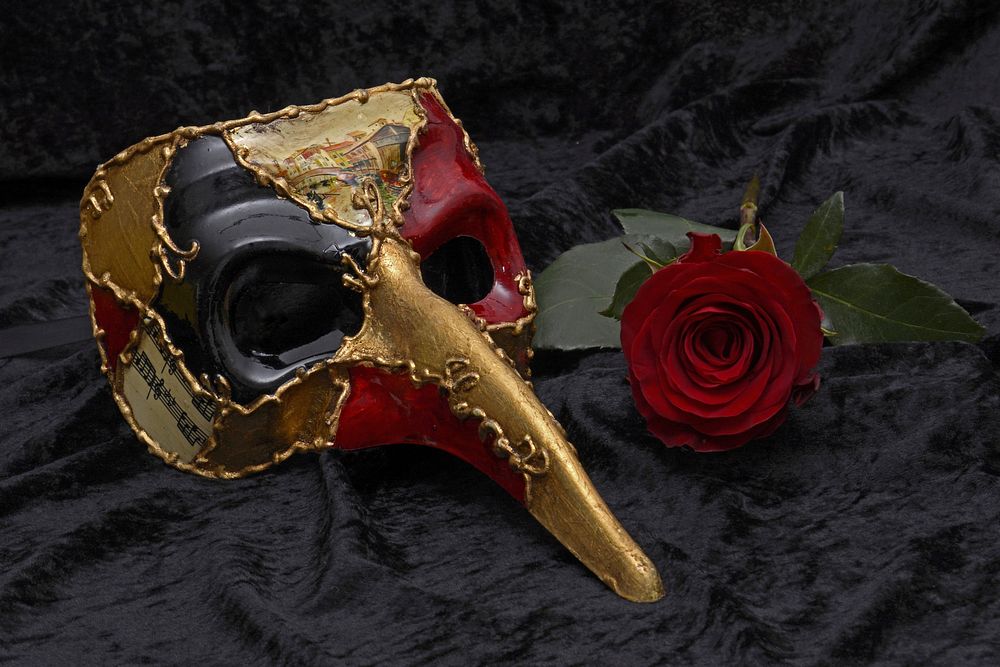 Free mask and a rose image, public domain theater CC0 photo.