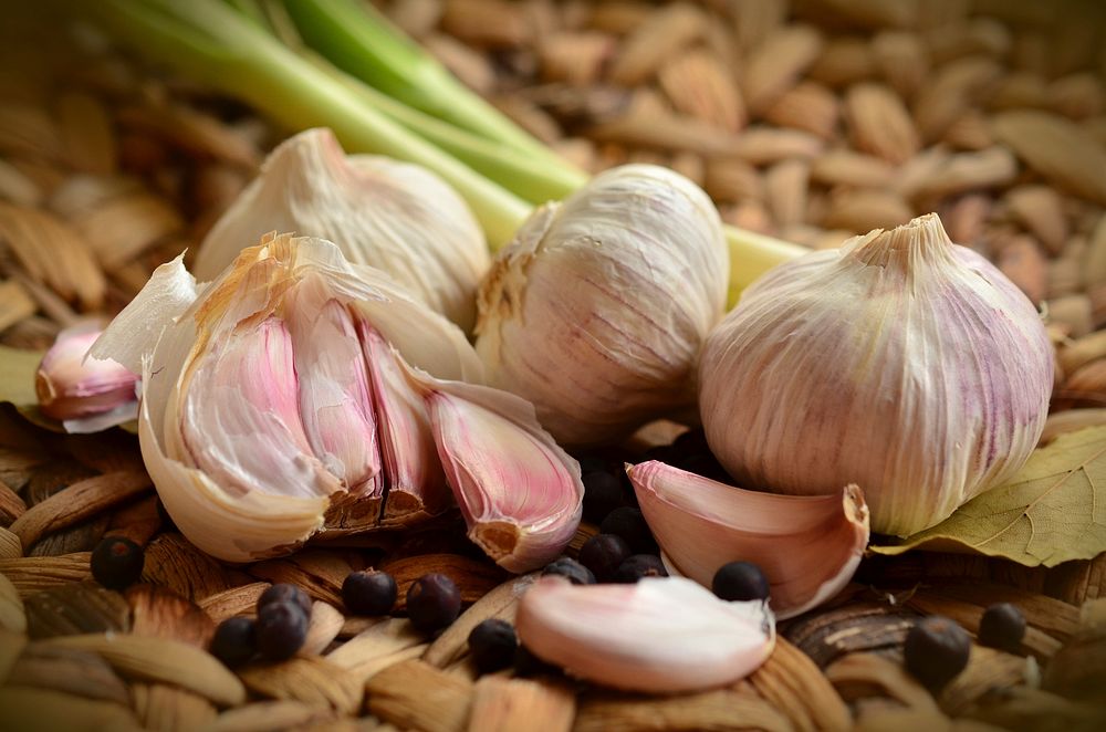 Free fresh garlic clove close up photo, public domain vegetable CC0 image.