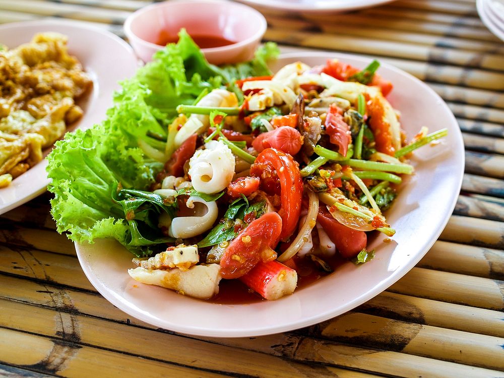 Free papaya salad somtum image, public domain Thai food CC0 photo.