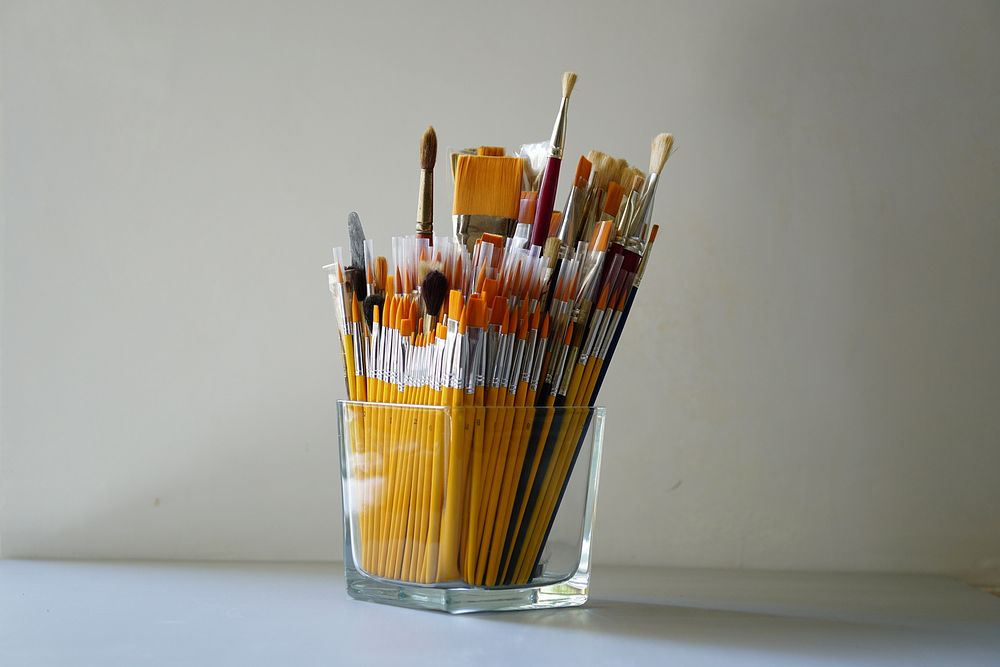 Painting brush set, pencil drawing, free public domain CC0 photo.
