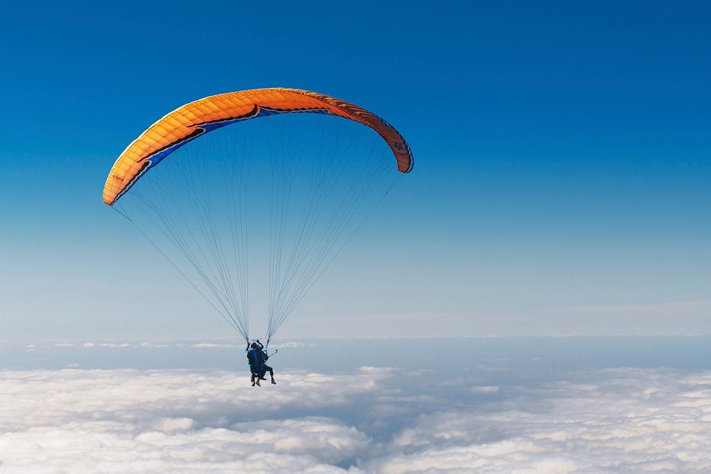 Free paragliding image, public domain sport CC0 photo.