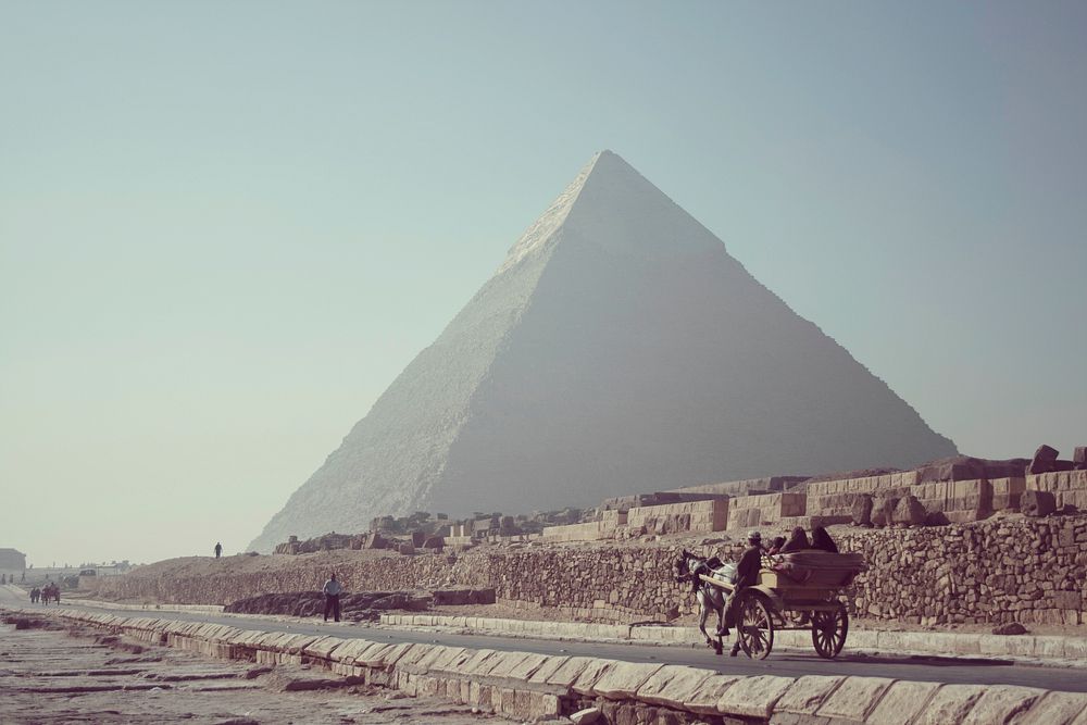 Free pyramid image, public domain traveling CC0 photo.