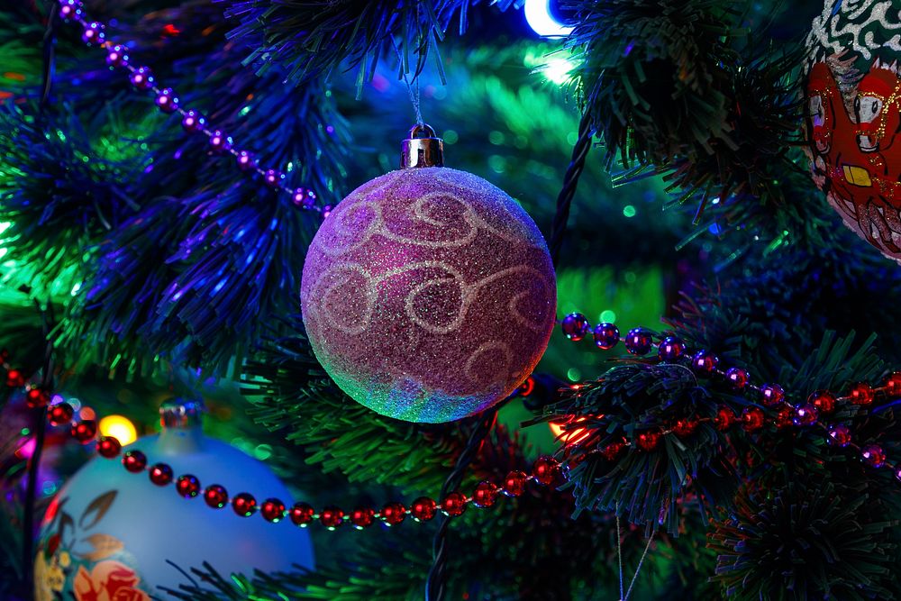 Free glass ball, Christmas ornament image, public domain holiday CC0 photo.