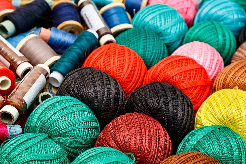 Free sewing and knitting kit image, public domain CC0 photo.