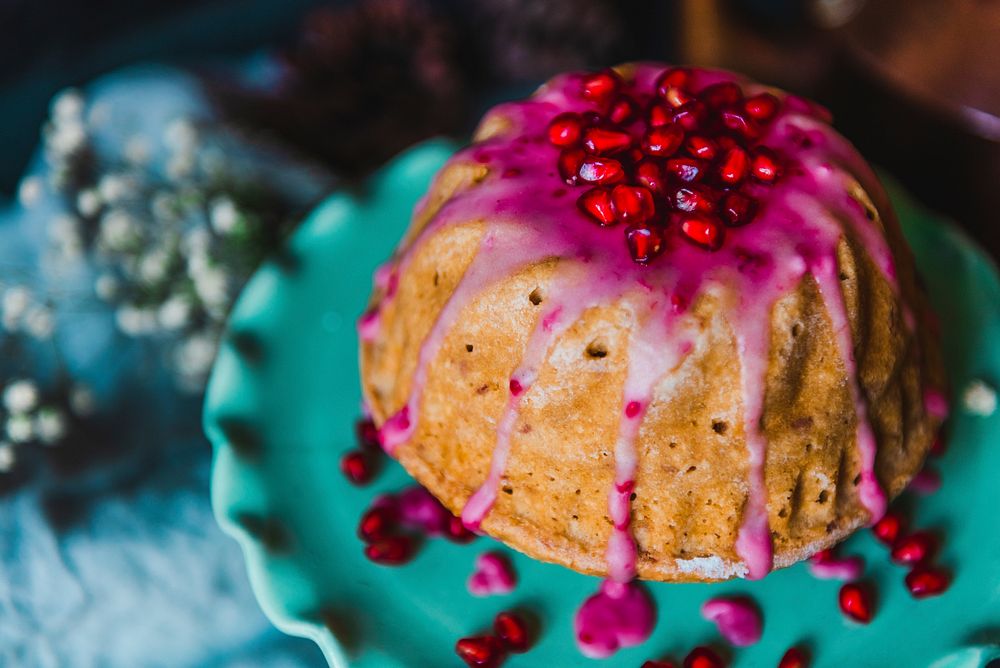 Pomegranate dome cake, homemade dessert recipe