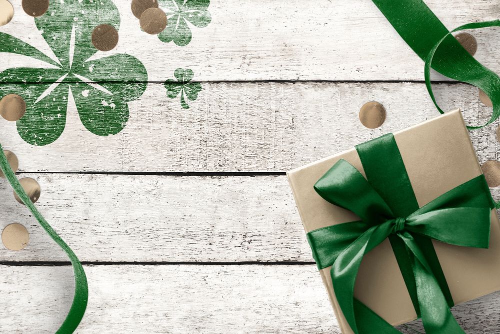 St. Patrick&rsquo;s Day gift box mockup, green design psd