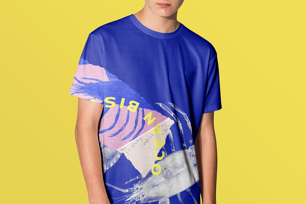Abstract print t-shirt mockup, men&rsquo;s fashion in blue psd