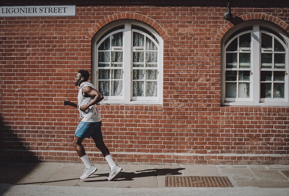 Man jogging in the city