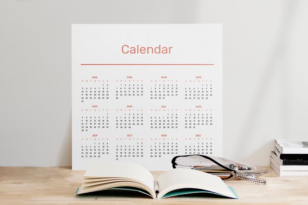 Calendar mockup psd setting on work space