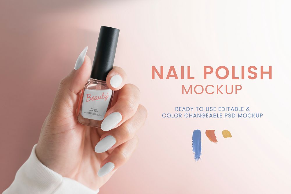 Nail polish bottle mockup psd with woman&rsquo;s hand for beauty brands