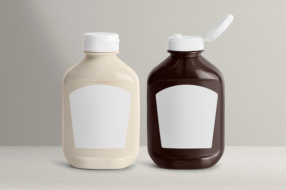 Pantry staple bottle and labels with design space