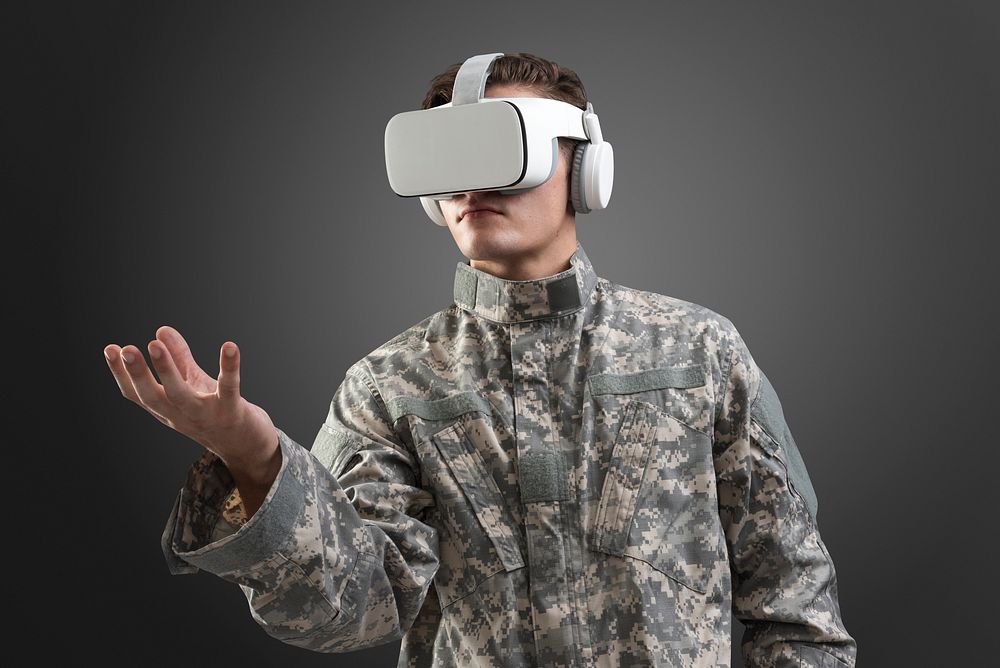Soldier wearing VR headset in simulation training army technology