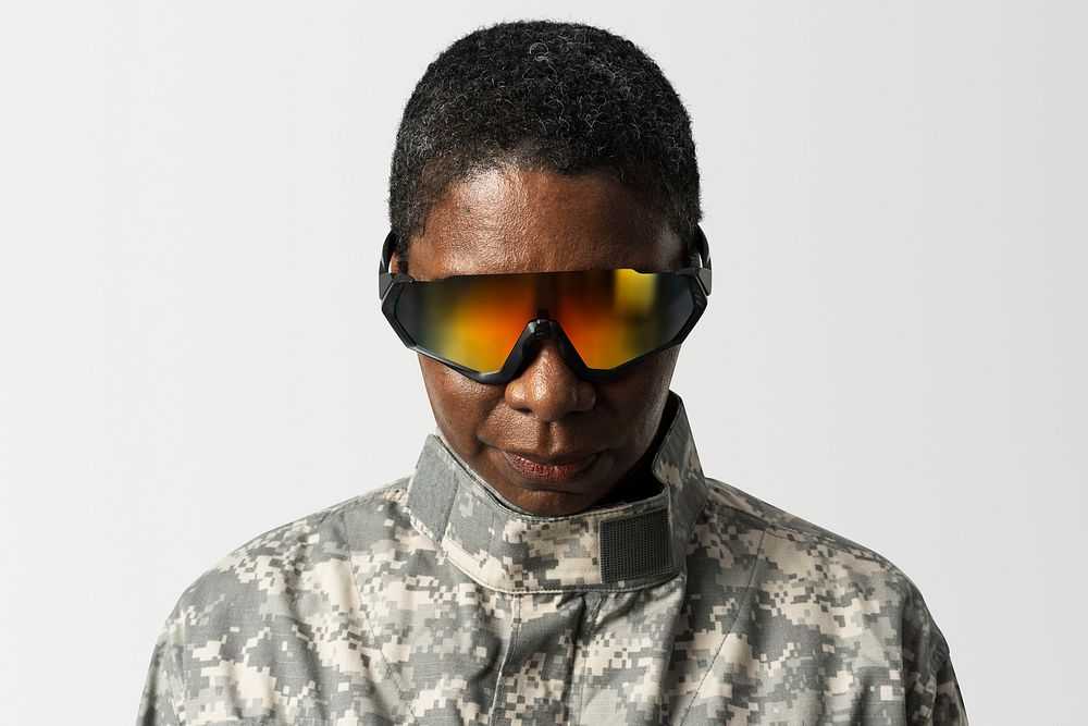 Soldier wearing smart glasses mockup psd military technology