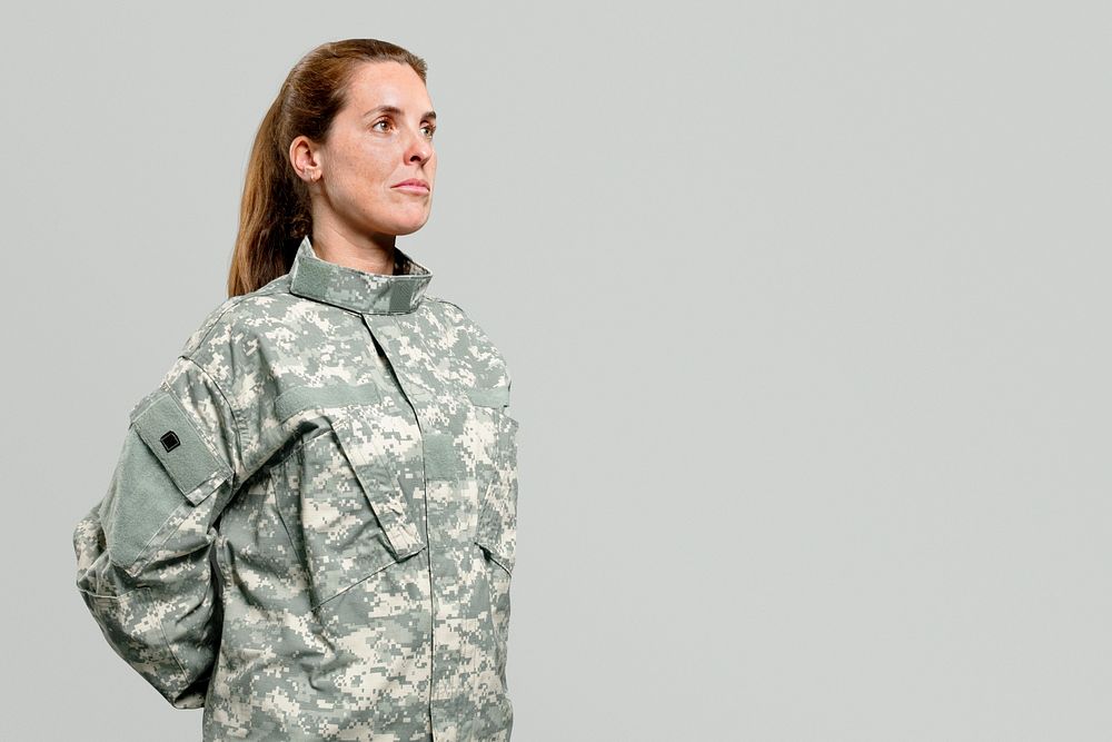 Female soldier mockup psd standing in at ease position