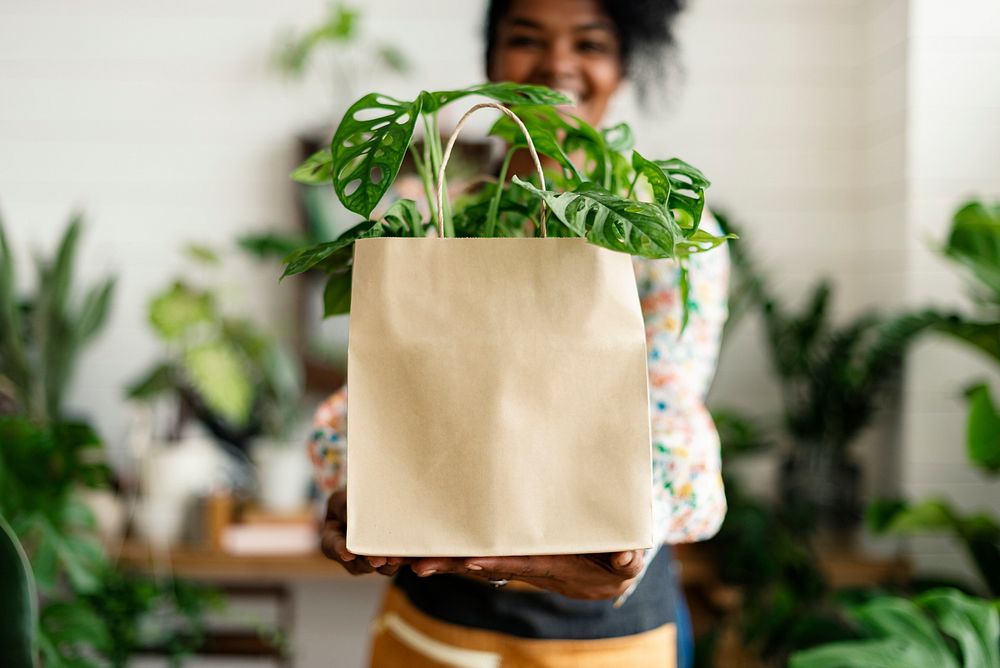 Plant shop sustainable packaging bag