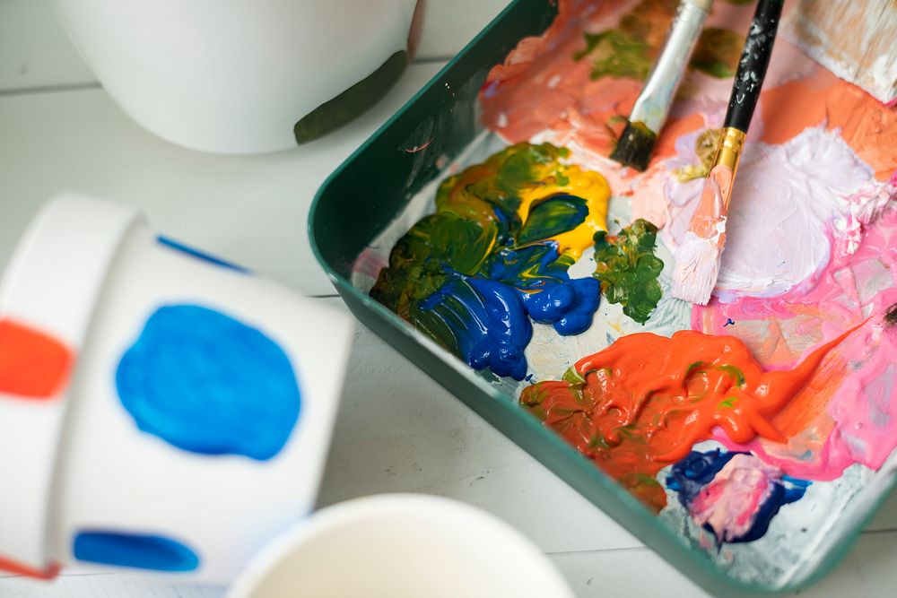 DIY pot painting hobby at home