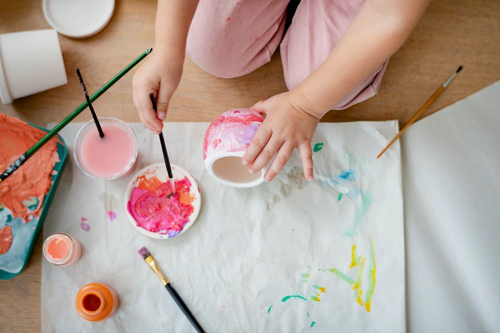 Kid DIY pot painting hobby at home