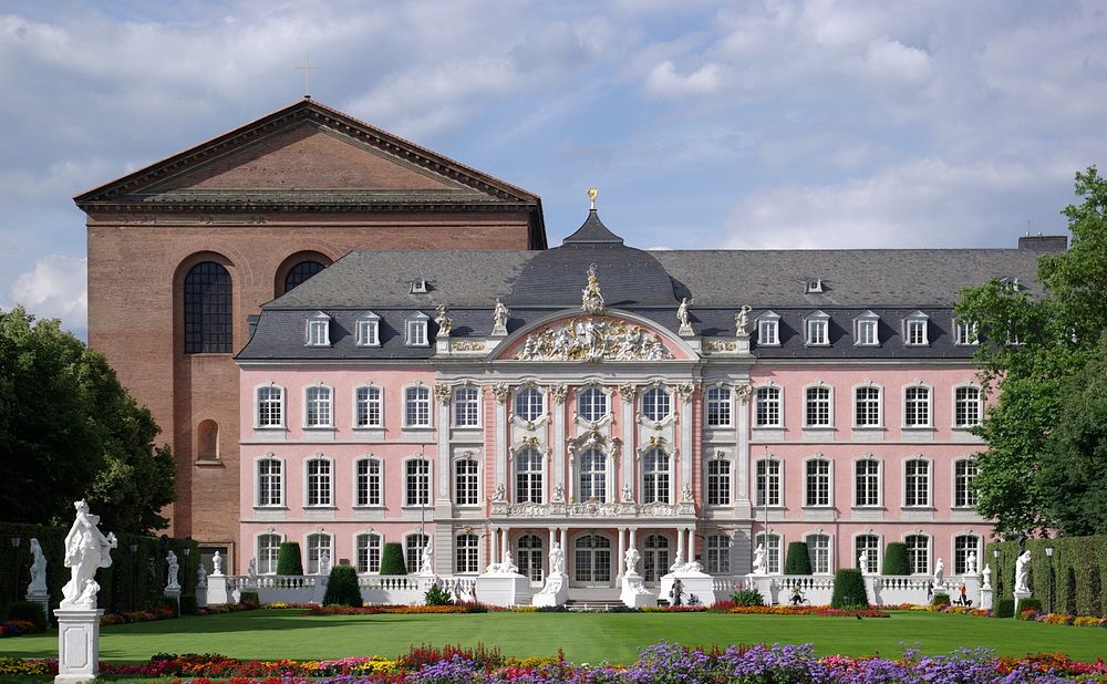 Trier, Prince-electors Palace, South wing, built from 1756 by architect Johannes Seiz with assistance from sculptor…