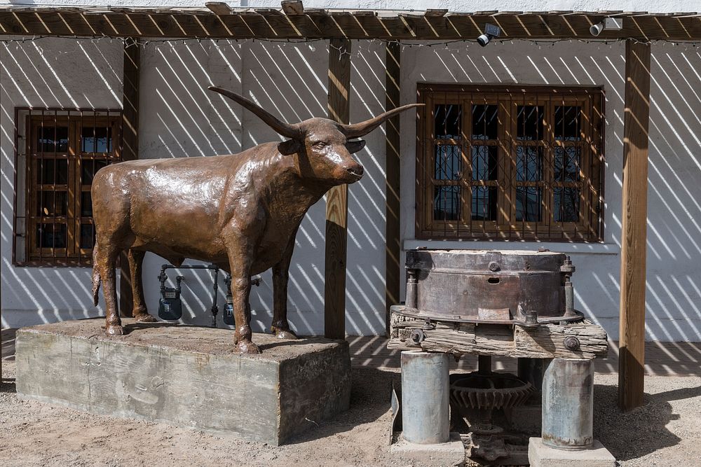 Longhorn steer wooden sculpture in the arts district of little San Elizario, near El Paso. Original image from Carol M.…