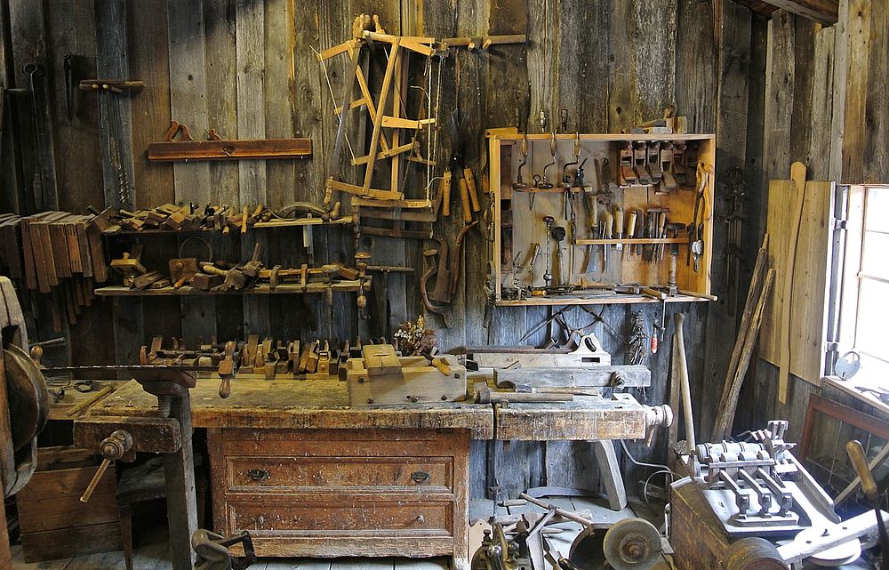A well-equipped woodworker's workshop. Original public domain image from Wikimedia Commons