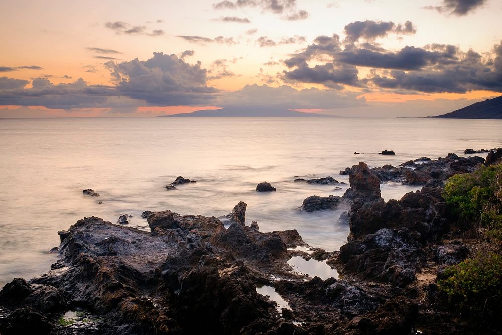 The rocky coastline of Wailea-Makena at sunset. Original public domain image from Wikimedia Commons