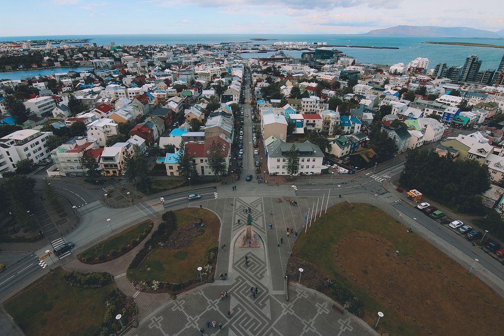 reykjavik hallgrimskirkja. Original public domain image from Wikimedia Commons
