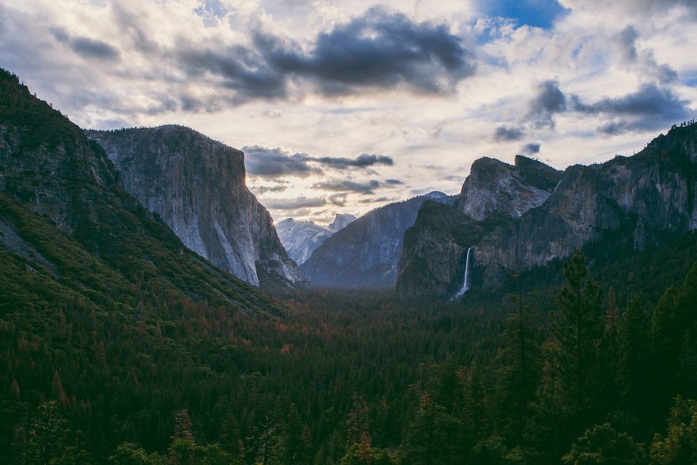 Tunnel View, United States. Original public domain image from Wikimedia Commons