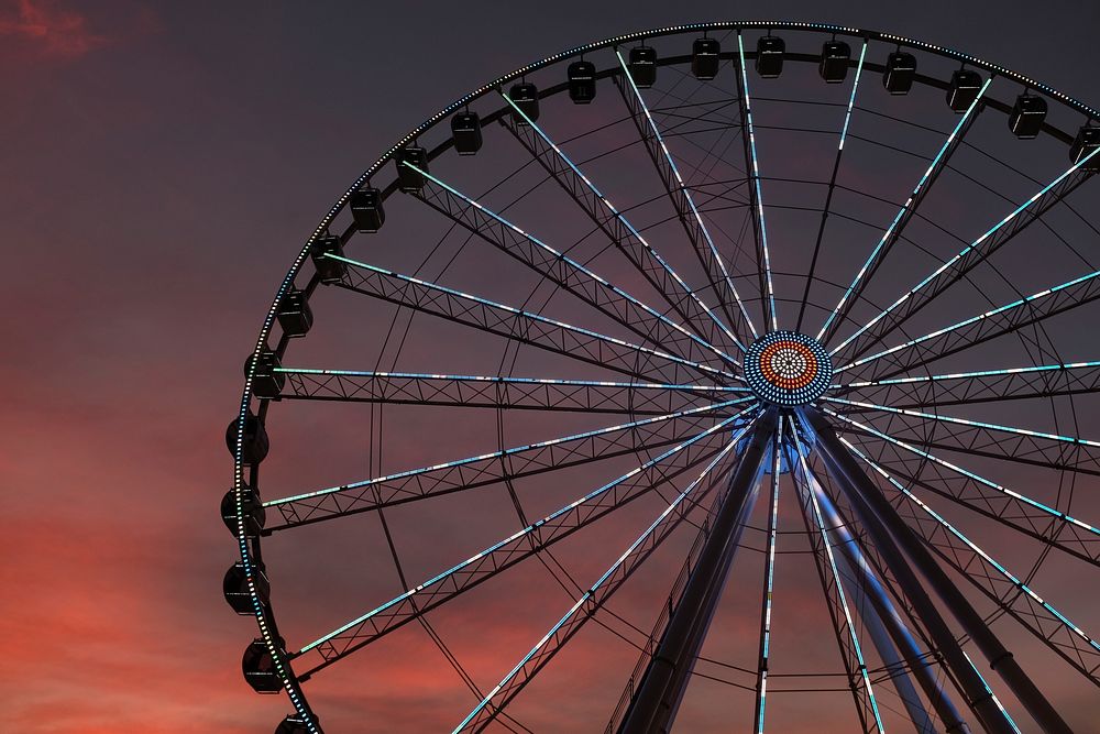 Pigeon Forge, United States. Original public domain image from Wikimedia Commons