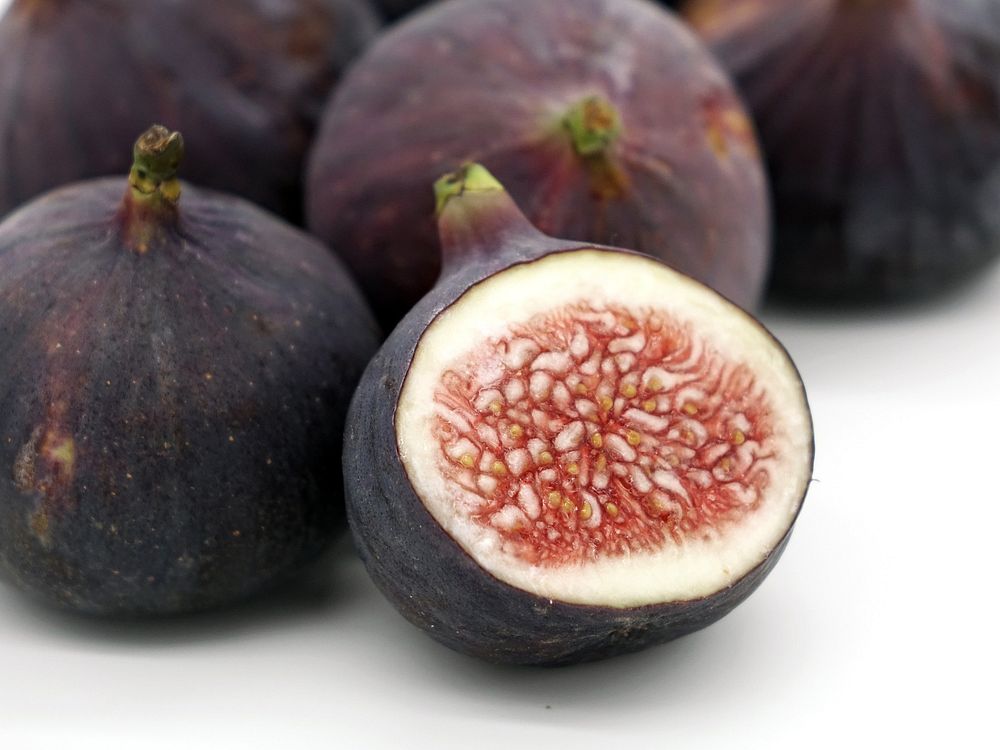 Free fresh fig image, public domain fruit CC0 photo.