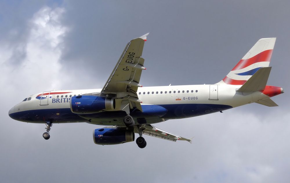 Free British airways airplane flying image, public domain traveling CC0 photo.