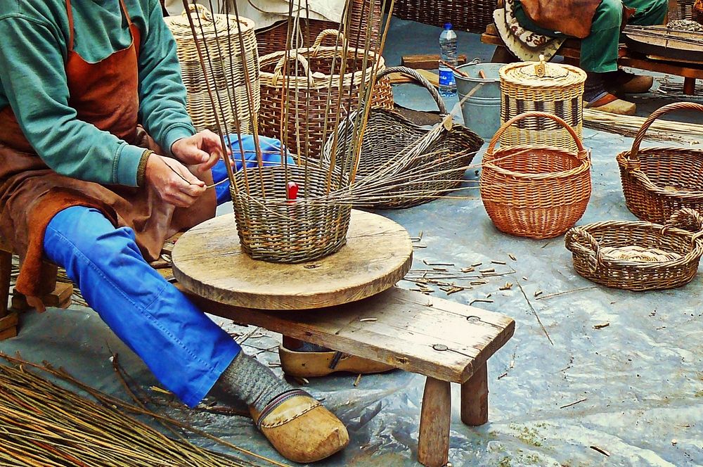Free basket weaving image, public domain CC0 photo.