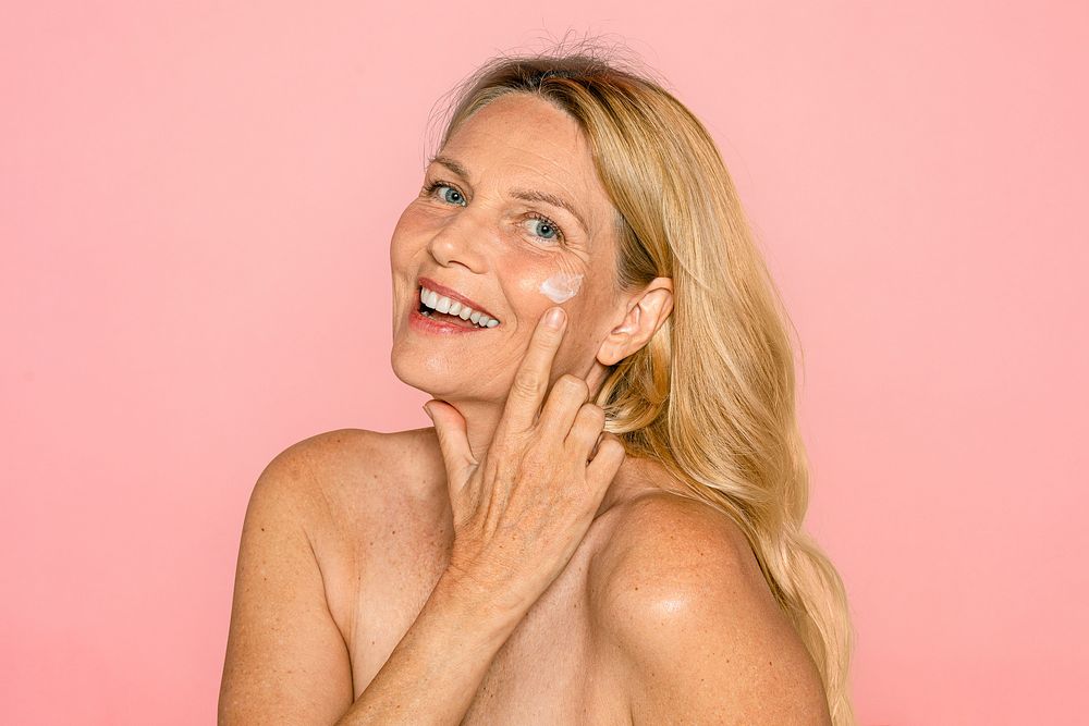 Women's anti aging skincare routine psd