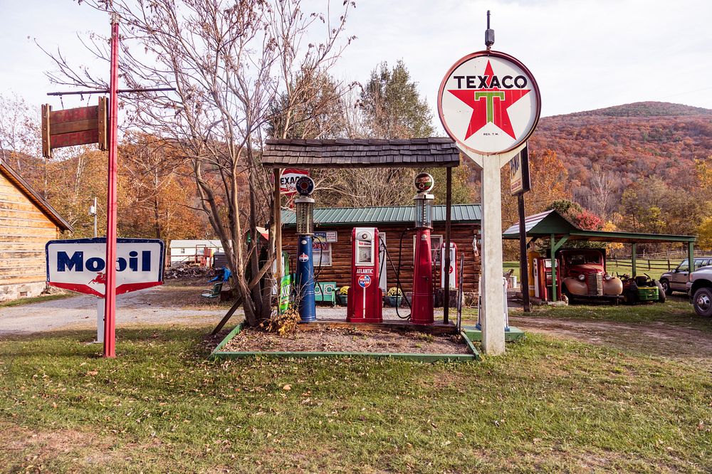 A vintage gasoline station display at a tourist-cabin site in Seneca Rocks, West Virginia.