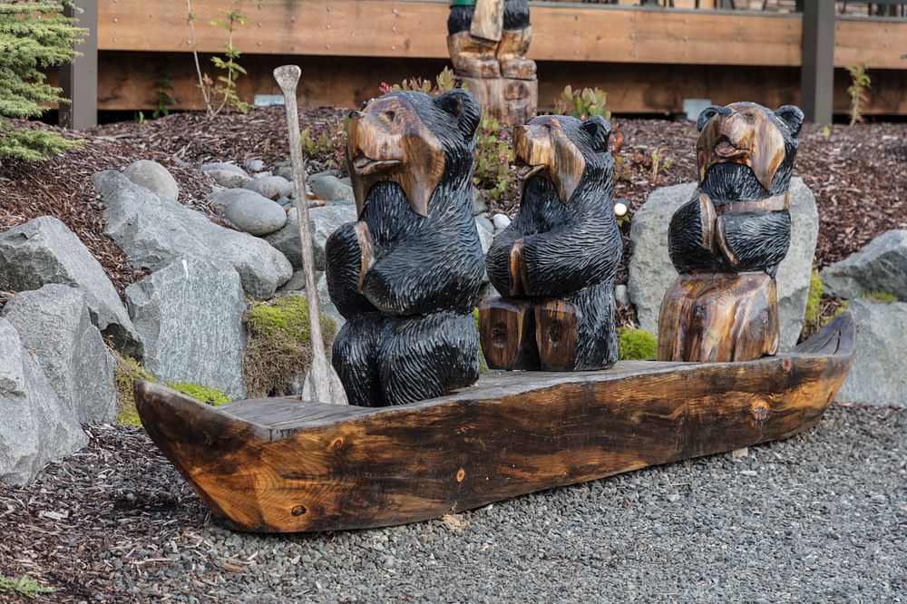 Three carved, wooden bears ready | Free Photo - rawpixel