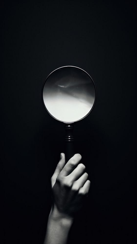 Photography magnifying glass photography finger | Free Photo - rawpixel