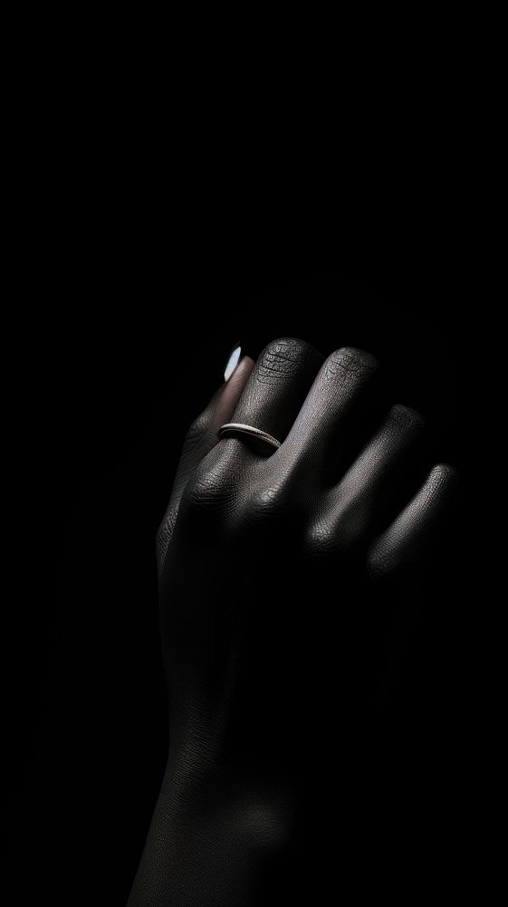 Photography of Ring finger black white.