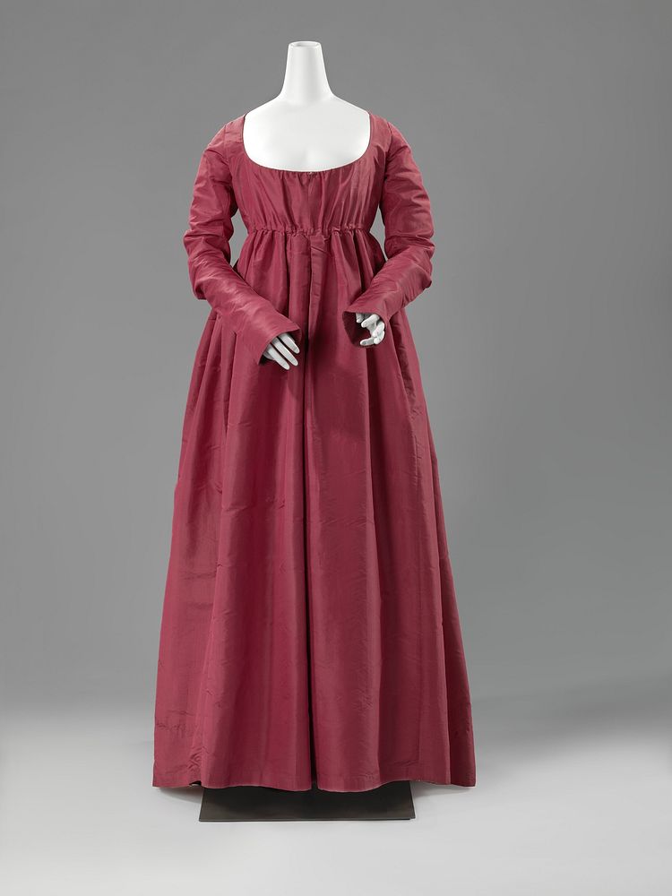 Gown (c. 1790 - c. 1810) by anonymous