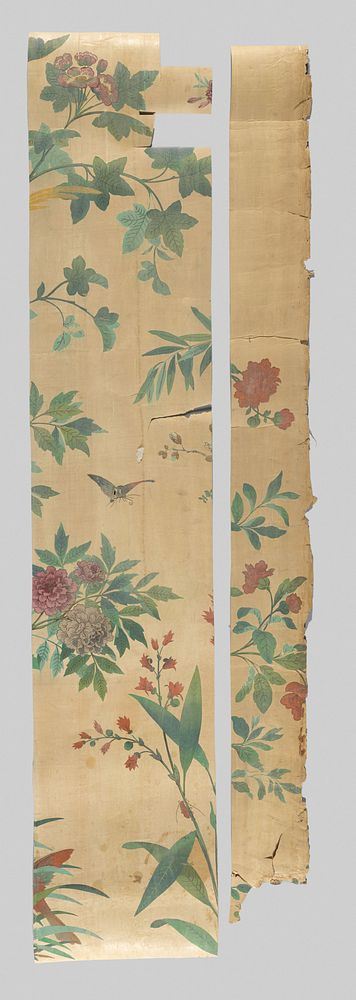 Behang met bomen, bladeren en bloemen, papegaai en vogel (1700 - 1800)