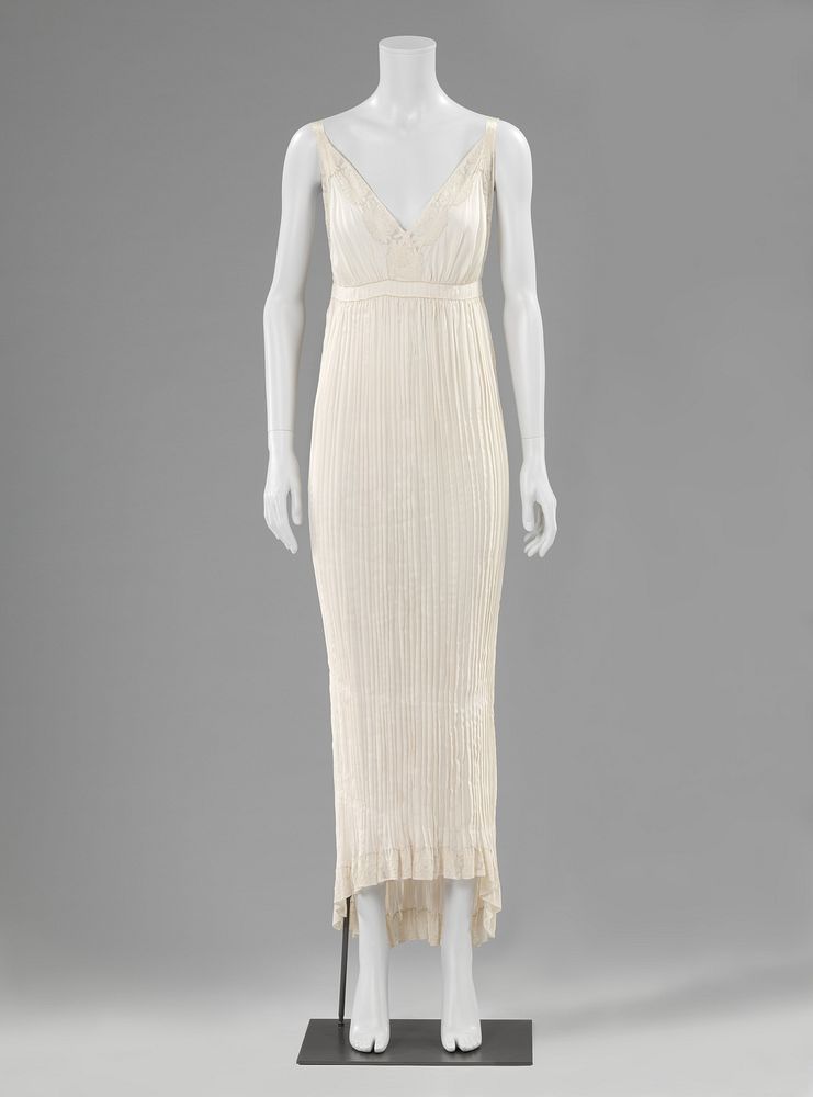 Nightgown and Bed Jacket (c. 1930) by Madame Watrigant and Travis Banton