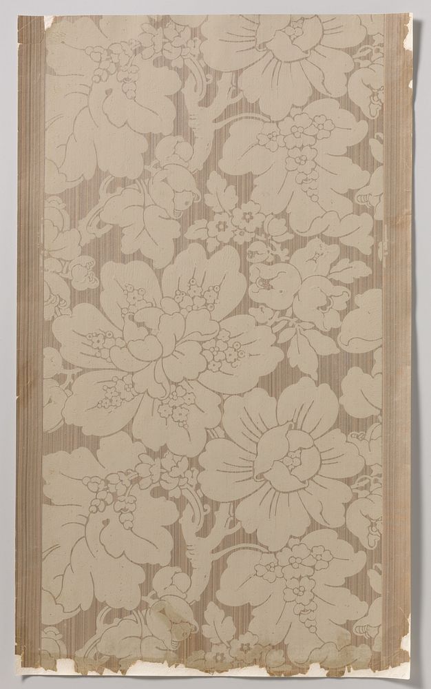 Papierbehangsel met patroon van bloemen (c. 1860 - c. 1920) by Jules Desfossé and Société anonyme des anciens Etablissements…