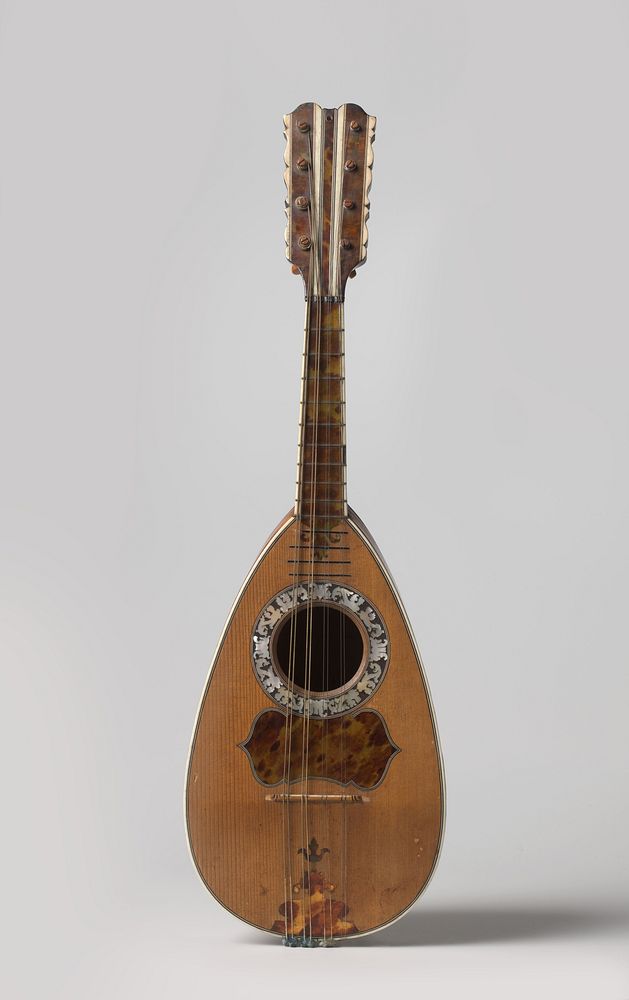 Neapolitan mandolin (c. 1770 - 1780) by familie Vinaccia