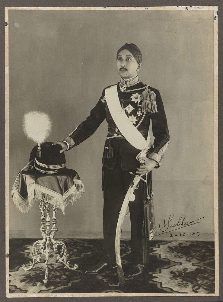 Hamengkoe Boewono VIII (1861-1939), sultan van Jokjakarta (1921-1939) (1925) by anonymous