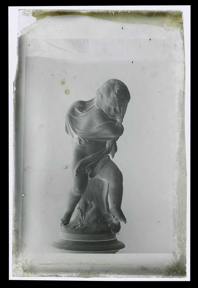 Fotoreproductie van een sculptuur (c. 1865 - c. 1900) by Laurens Lodewijk Kleijn and anonymous