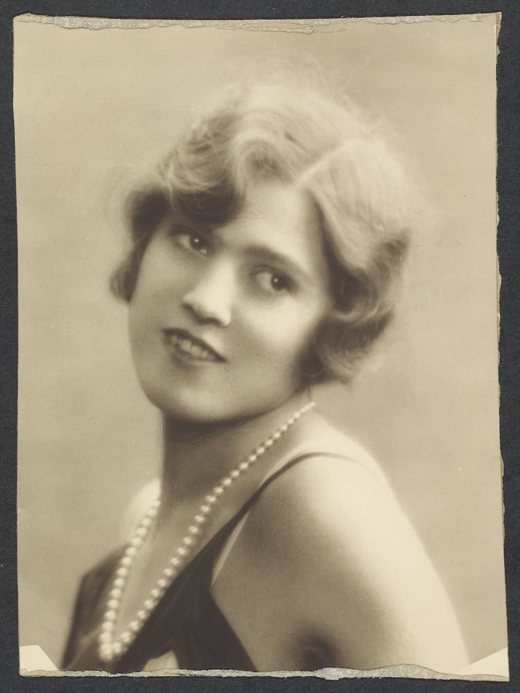 Studio Potraits of Germaine Urtebise (c. 1920 - c. 1925) by anonymous