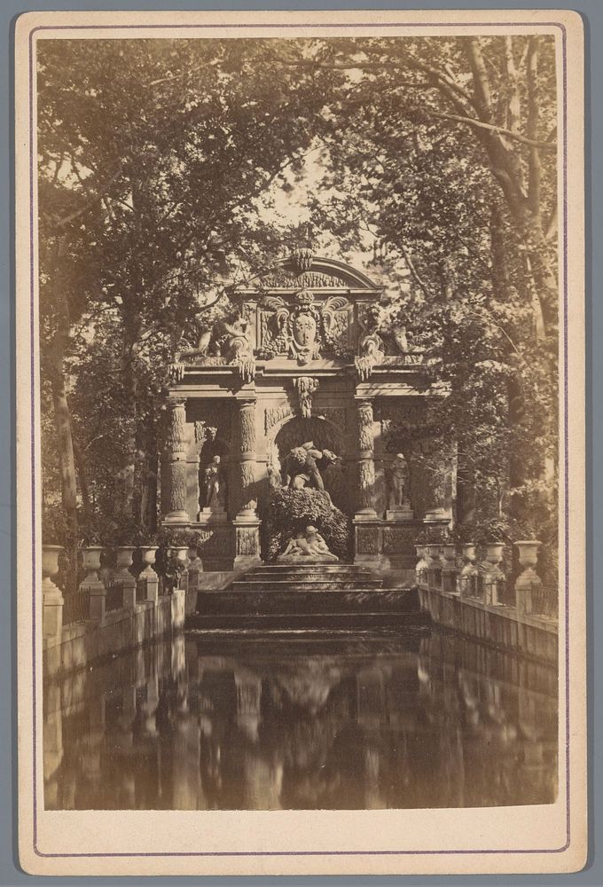 Fontaine de Médicis in de Jardin du Luxembourg te Parijs (c. 1870 - c. 1885) by anonymous