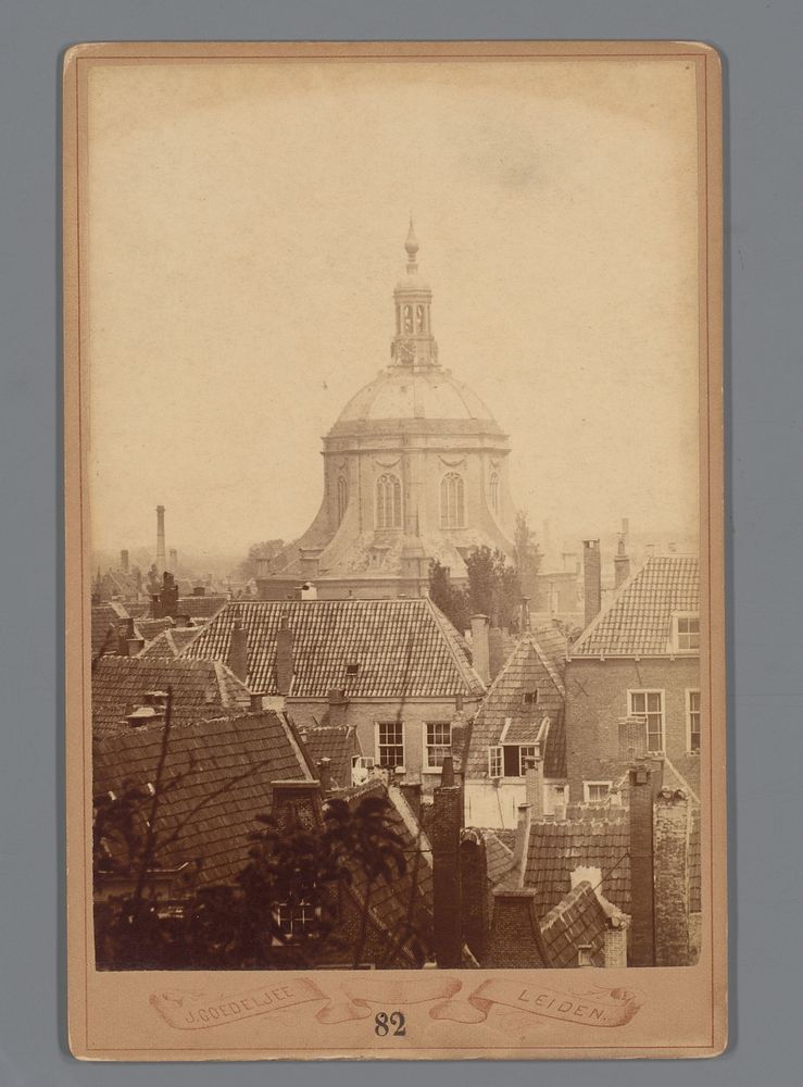 Gezicht op de Marekerk te Leiden (1879 - 1900) by Jan Goedeljee