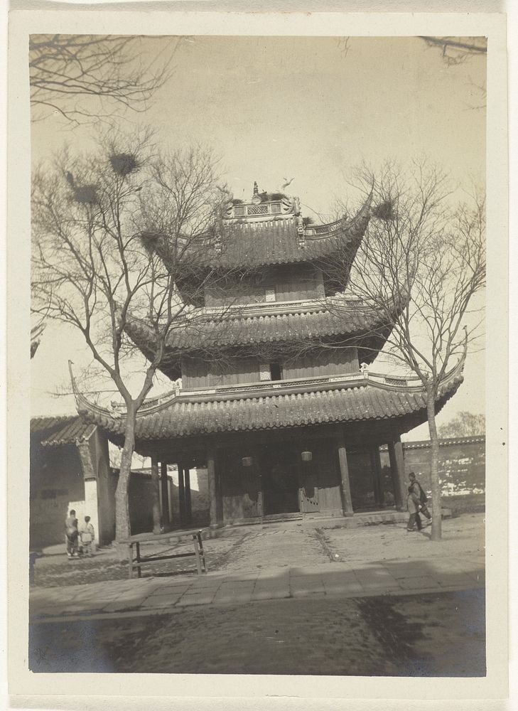 Loongwa temple (after 1908) by Geldolph Adriaan Kessler