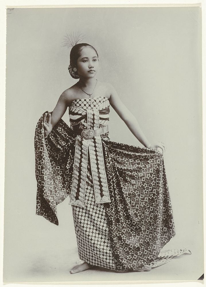 Studio Portrait of a Javanese Dancer (c. 1867 - c. 1910) by Kassian Céphas