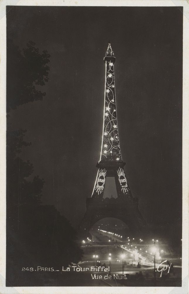 Eiffeltoren bij nacht (c. 1935) by anonymous